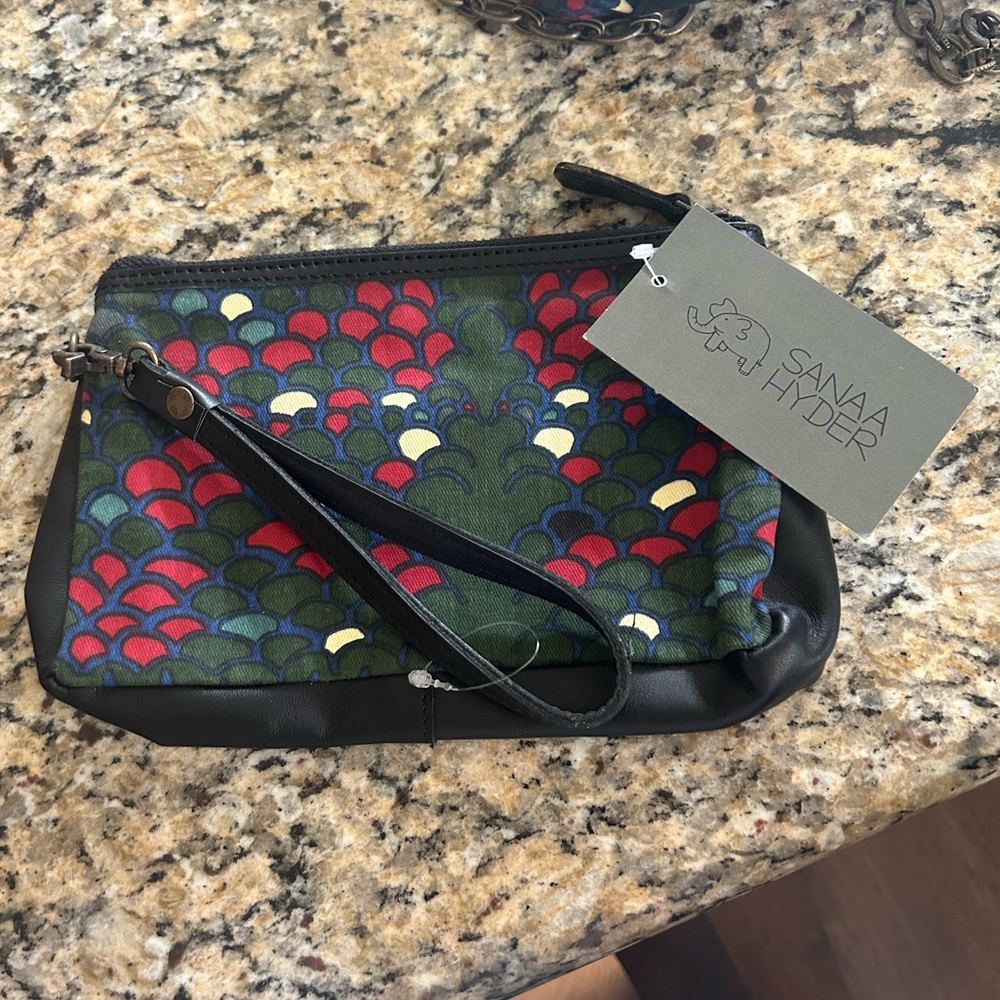 NWT Sanaa Hyder wristlet